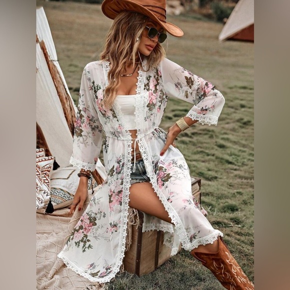 ❤️ SHEIN Swim Floral Print Contrast Lace Split Hem Kimono, Summer Beach large - Picture 2 of 11